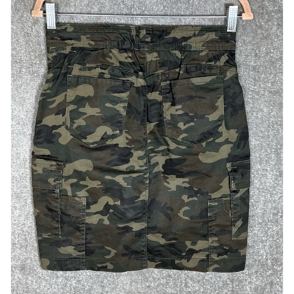 Coco + Carmen Cargo Jean Skirt Womens Sz Medium Green Camouflage Pockets Pull On - Picture 2 of 9